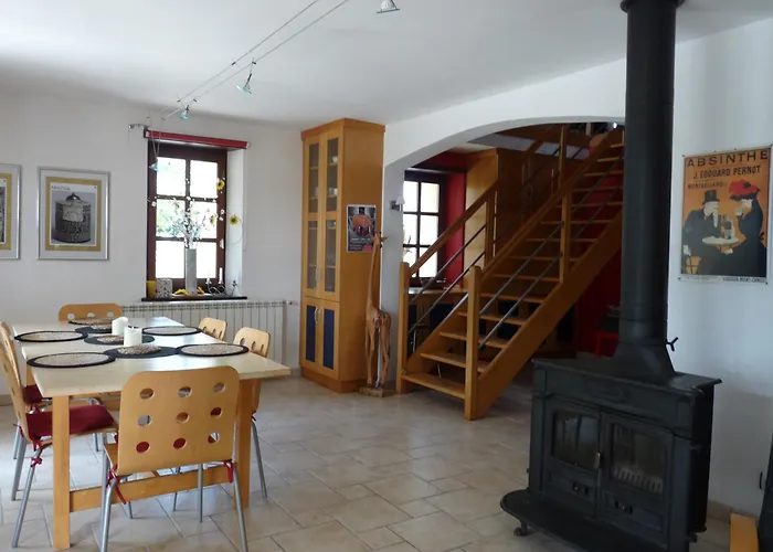 Saint Laurent 1330 Chemin De Saint Laurent Rieux