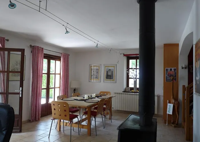 Appartement Saint Laurent 1330 Chemin De Saint Laurent *