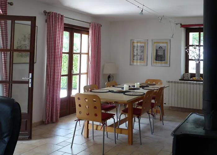 Appartement Saint Laurent 1330 Chemin De Saint Laurent *