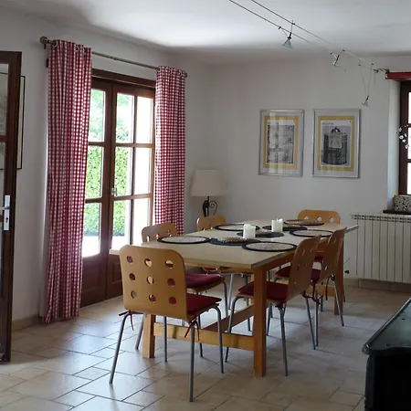 Apartament Saint Laurent 1330 Chemin De Saint Laurent *