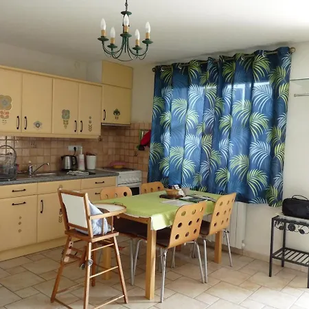 Appartement Saint Laurent 1330 Chemin De Saint Laurent *