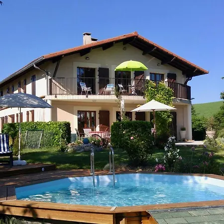 Saint Laurent 1330 Chemin De Saint Laurent *