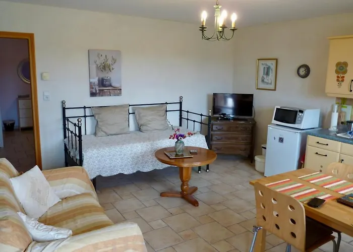 Saint Laurent 1330 Chemin De Saint Laurent