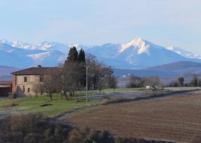 Saint Laurent 1330 Chemin De Saint Laurent *