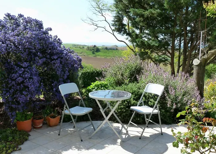 Saint Laurent 1330 Chemin De Saint Laurent *