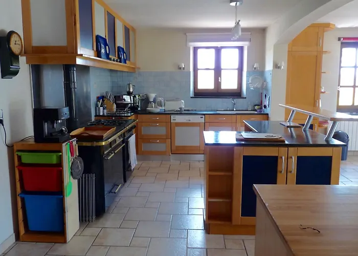 Saint Laurent 1330 Chemin De Saint Laurent Apartament