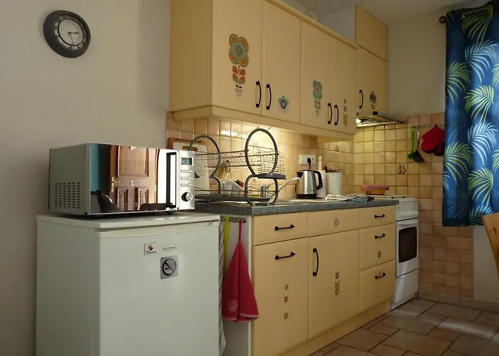 Apartament Saint Laurent 1330 Chemin De Saint Laurent